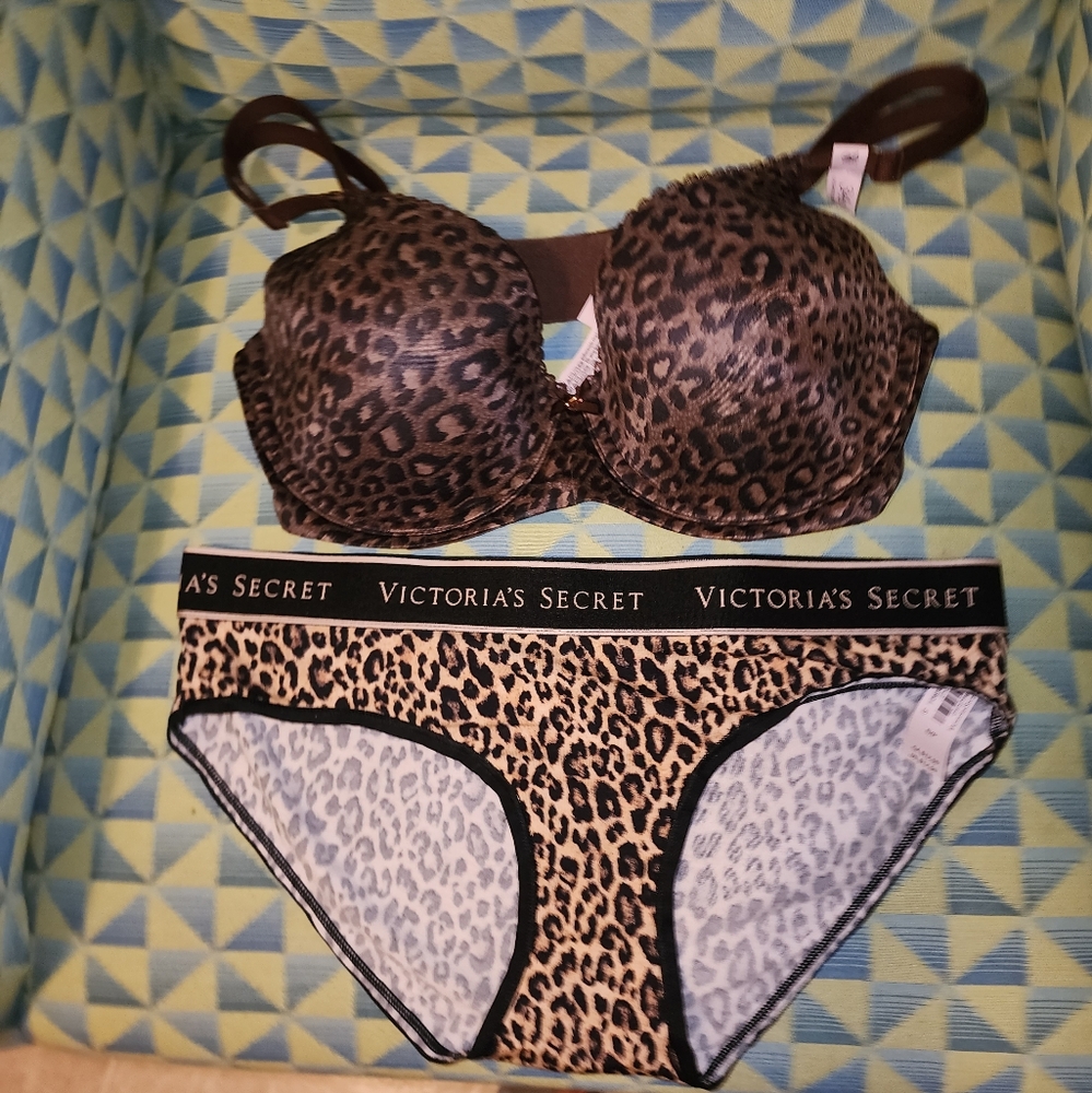 Brand Nww Wirh Tags Victoria's Secret Leopard Print Bra and Panty Set